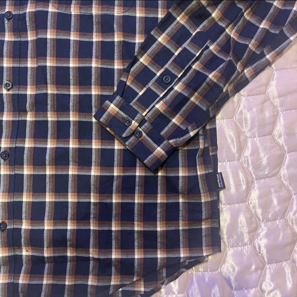 Patagonia Shirt Mens XL Long Sleeve Button Up Pockets Outdoor Organic - Picture 5 of 6